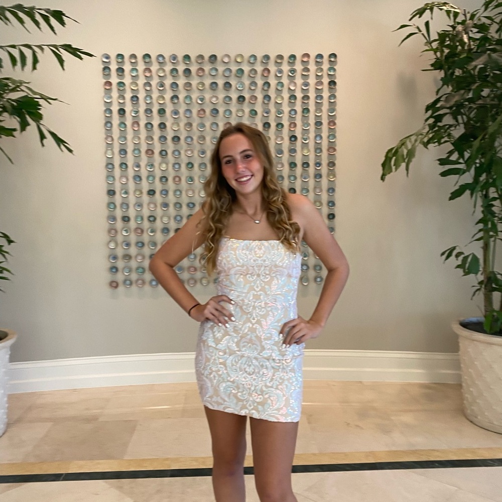 Windsor White and Gold Mini Homecoming Dress
